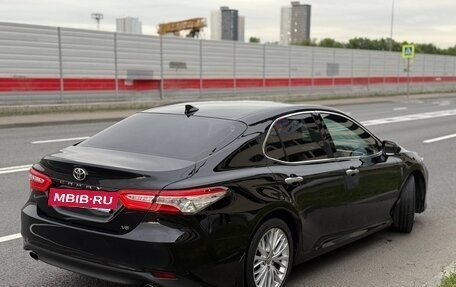 Toyota Camry, 2019 год, 2 700 000 рублей, 3 фотография