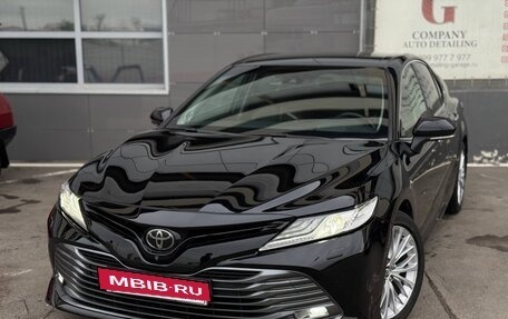 Toyota Camry, 2019 год, 2 700 000 рублей, 6 фотография
