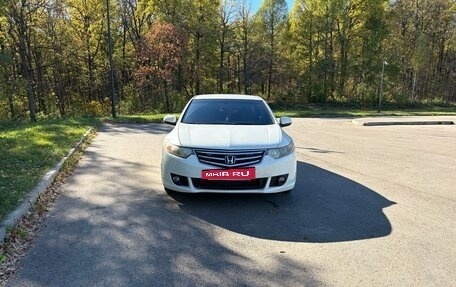 Honda Accord VIII рестайлинг, 2010 год, 900 000 рублей, 4 фотография