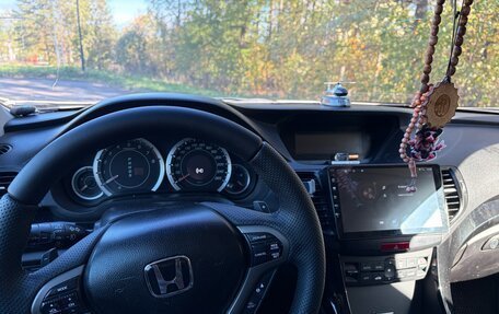 Honda Accord VIII рестайлинг, 2010 год, 900 000 рублей, 11 фотография