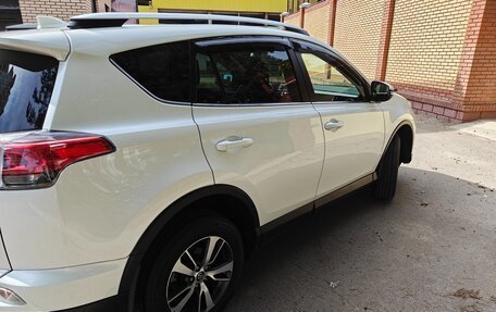 Toyota RAV4, 2016 год, 2 350 000 рублей, 8 фотография