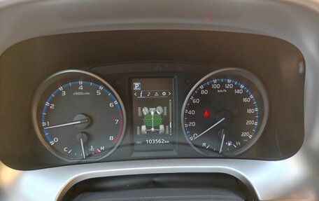 Toyota RAV4, 2016 год, 2 350 000 рублей, 21 фотография