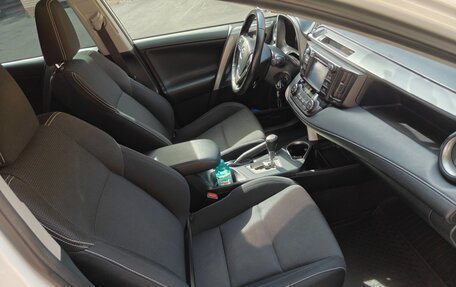 Toyota RAV4, 2016 год, 2 350 000 рублей, 16 фотография
