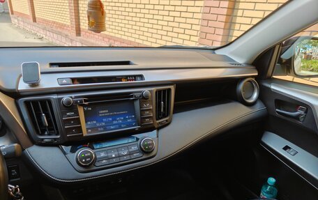 Toyota RAV4, 2016 год, 2 350 000 рублей, 18 фотография