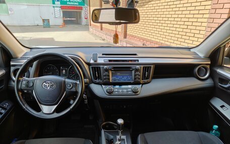 Toyota RAV4, 2016 год, 2 350 000 рублей, 24 фотография