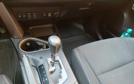 Toyota RAV4, 2016 год, 2 350 000 рублей, 19 фотография