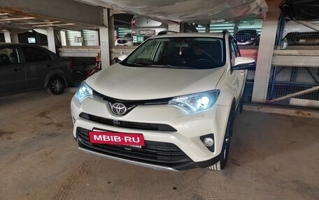 Toyota RAV4, 2016 год, 2 350 000 рублей, 31 фотография