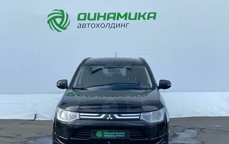 Mitsubishi Outlander III рестайлинг 3, 2013 год, 1 120 000 рублей, 2 фотография