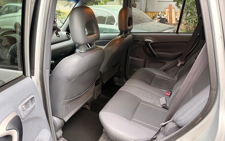 Toyota RAV4, 2001 год, 550 000 рублей, 8 фотография