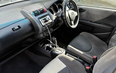 Honda Fit III, 2005 год, 380 000 рублей, 5 фотография