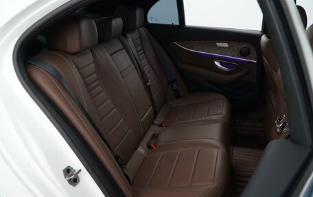 Mercedes-Benz E-Класс, 2022 год, 4 299 077 рублей, 7 фотография