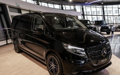 Mercedes-Benz V-Класс, 2026 год, 15 240 000 рублей, 2 фотография