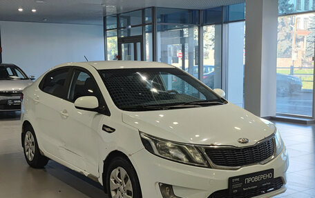 KIA Rio III рестайлинг, 2013 год, 560 000 рублей, 7 фотография