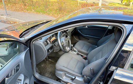 Volkswagen Jetta VI, 2013 год, 1 140 000 рублей, 13 фотография