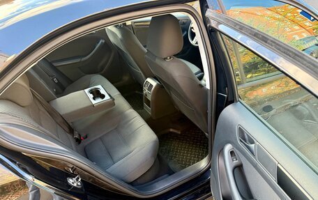 Volkswagen Jetta VI, 2013 год, 1 140 000 рублей, 10 фотография