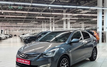 Hyundai Solaris II рестайлинг, 2016 год, 858 000 рублей, 1 фотография