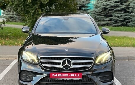 Mercedes-Benz E-Класс, 2020 год, 3 290 000 рублей, 2 фотография