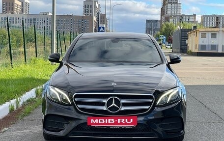 Mercedes-Benz E-Класс, 2020 год, 3 290 000 рублей, 10 фотография