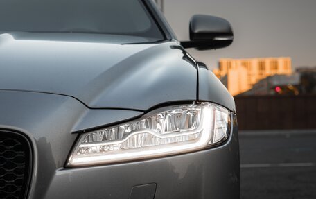 Jaguar XF II, 2019 год, 3 000 000 рублей, 13 фотография