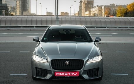 Jaguar XF II, 2019 год, 3 000 000 рублей, 4 фотография
