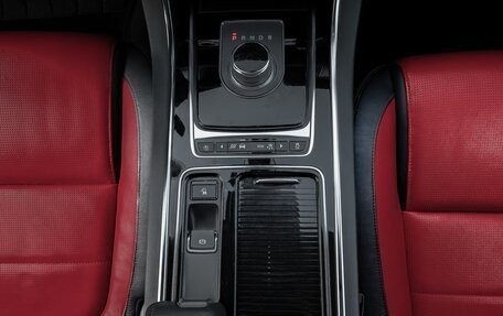 Jaguar XF II, 2019 год, 3 000 000 рублей, 27 фотография