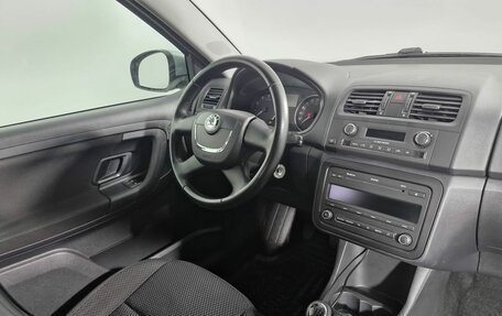 Skoda Fabia II, 2011 год, 749 000 рублей, 14 фотография