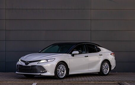 Toyota Camry, 2018 год, 3 495 000 рублей, 1 фотография