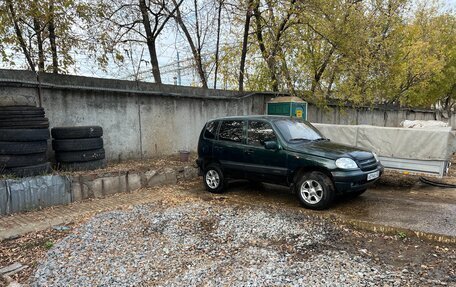Chevrolet Niva I рестайлинг, 2004 год, 210 000 рублей, 3 фотография