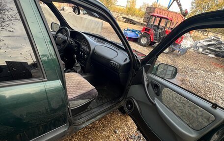 Chevrolet Niva I рестайлинг, 2004 год, 210 000 рублей, 12 фотография