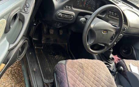 Chevrolet Niva I рестайлинг, 2004 год, 210 000 рублей, 21 фотография