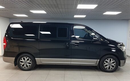 Hyundai H-1 II рестайлинг, 2018 год, 2 919 000 рублей, 4 фотография