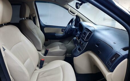 Hyundai H-1 II рестайлинг, 2018 год, 2 919 000 рублей, 10 фотография