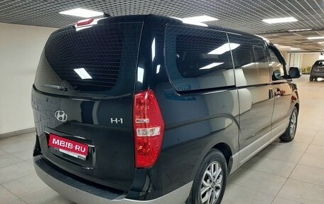 Hyundai H-1 II рестайлинг, 2018 год, 2 919 000 рублей, 5 фотография