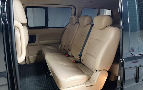 Hyundai H-1 II рестайлинг, 2018 год, 2 919 000 рублей, 14 фотография