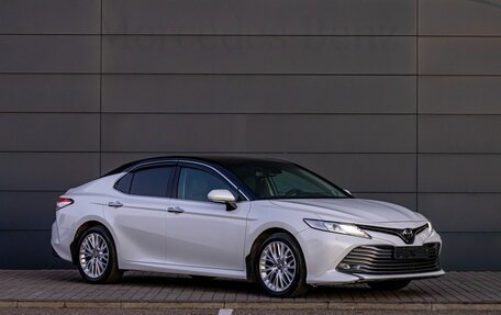 Toyota Camry, 2018 год, 3 495 000 рублей, 3 фотография