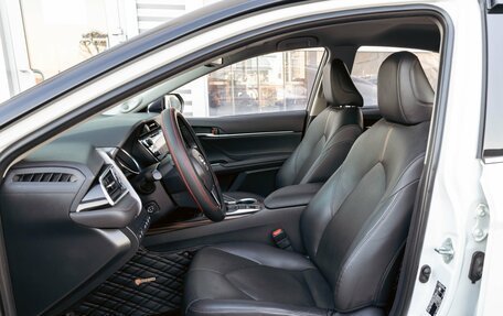 Toyota Camry, 2018 год, 3 495 000 рублей, 13 фотография