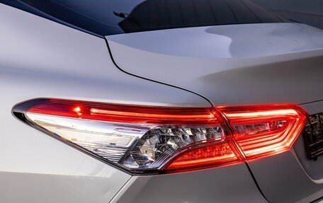 Toyota Camry, 2018 год, 3 495 000 рублей, 12 фотография