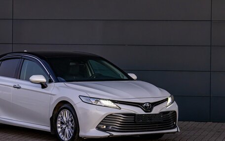 Toyota Camry, 2018 год, 3 495 000 рублей, 8 фотография
