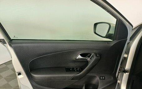 Volkswagen Polo VI (EU Market), 2012 год, 323 000 рублей, 11 фотография