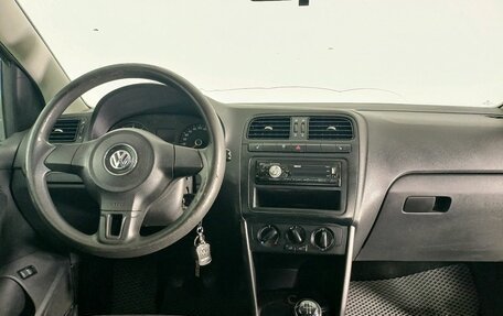 Volkswagen Polo VI (EU Market), 2012 год, 323 000 рублей, 14 фотография