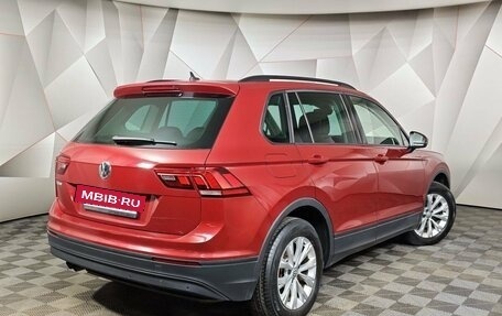 Volkswagen Tiguan II, 2019 год, 2 297 000 рублей, 2 фотография