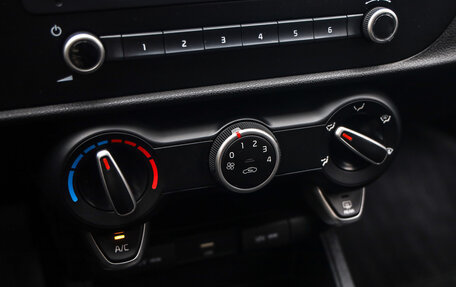 KIA Rio IV, 2021 год, 2 049 000 рублей, 17 фотография