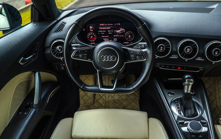Audi TT, 2015 год, 2 870 000 рублей, 19 фотография