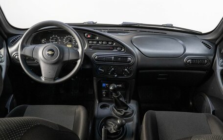 Chevrolet Niva I рестайлинг, 2018 год, 765 000 рублей, 16 фотография