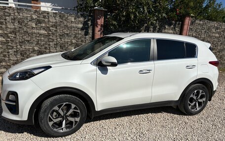 KIA Sportage IV рестайлинг, 2020 год, 2 800 000 рублей, 4 фотография
