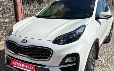KIA Sportage IV рестайлинг, 2020 год, 2 800 000 рублей, 2 фотография