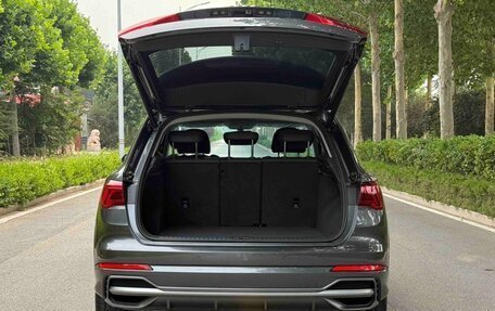Audi Q3, 2022 год, 2 390 000 рублей, 26 фотография