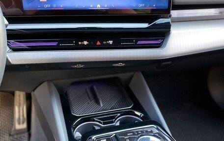 BMW 5 серия, 2024 год, 6 700 066 рублей, 11 фотография