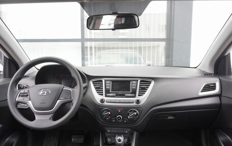 Hyundai Solaris II рестайлинг, 2022 год, 1 500 000 рублей, 12 фотография