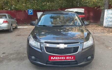 Chevrolet Cruze II, 2010 год, 530 000 рублей, 2 фотография